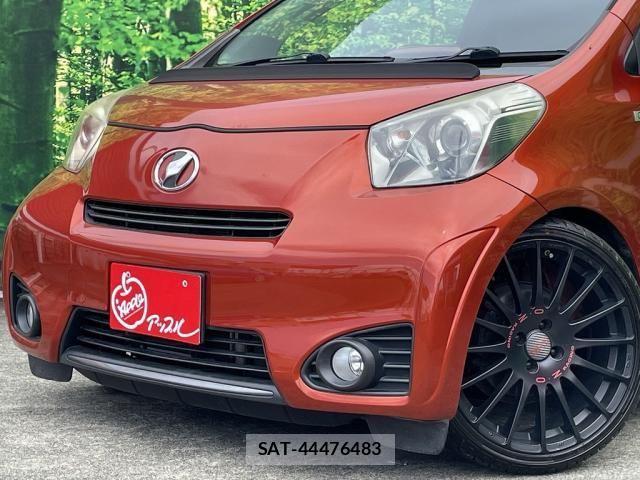 Toyota IQ 2011-10 1206914-6