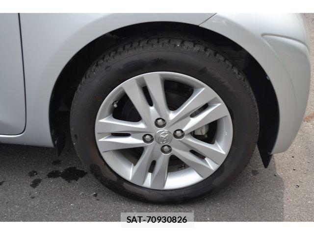 Toyota IQ 2012-01 1297722-10
