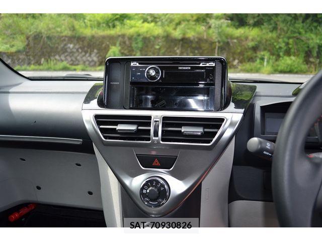 Toyota IQ 2012-01 1297722-17