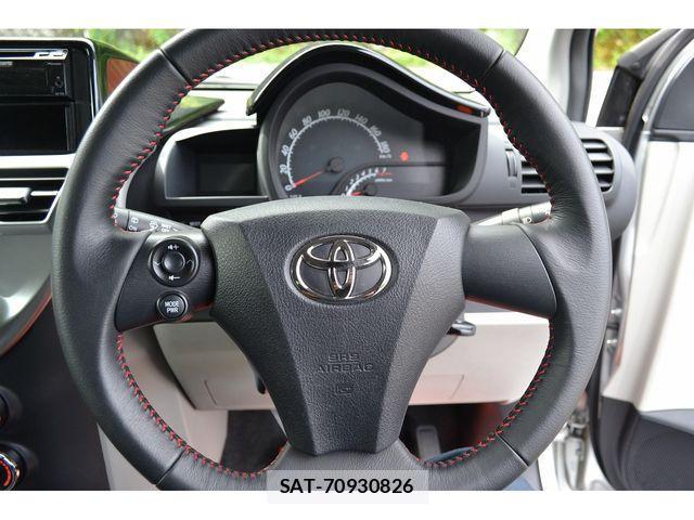 Toyota IQ 2012-01 1297722-18