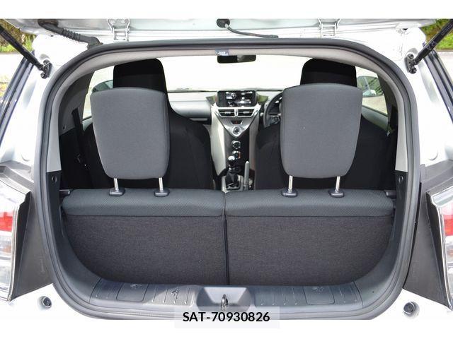 Toyota IQ 2012-01 1297722-19