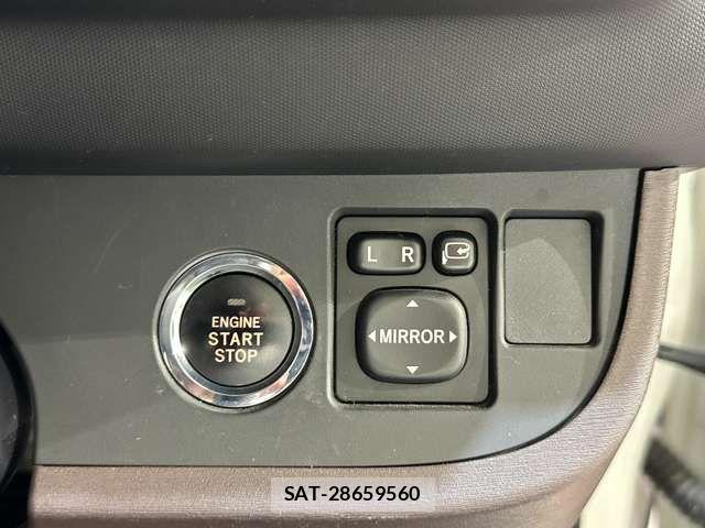 Toyota IQ 2012-01 1327978-12
