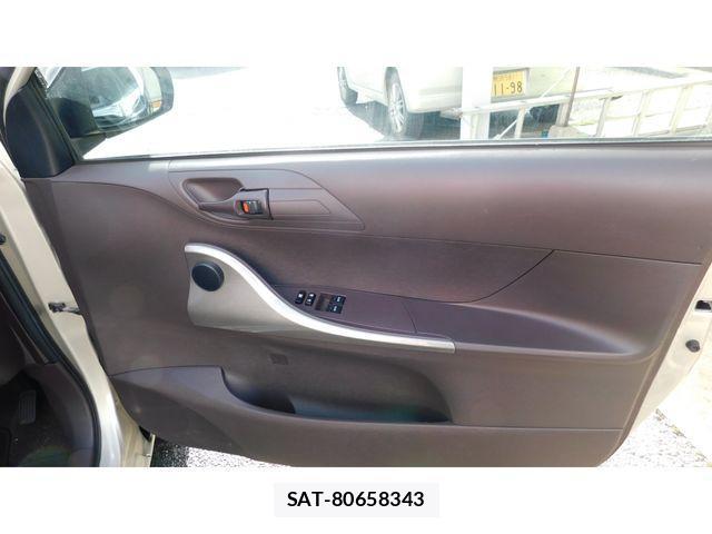 Toyota IQ 2009-01 1361966-10