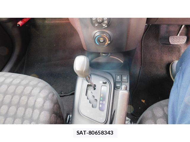 Toyota IQ 2009-01 1361966-15