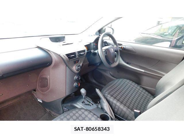 Toyota IQ 2009-01 1361966-1