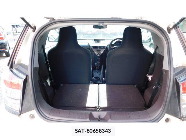Toyota IQ 2009-01 1361966-20