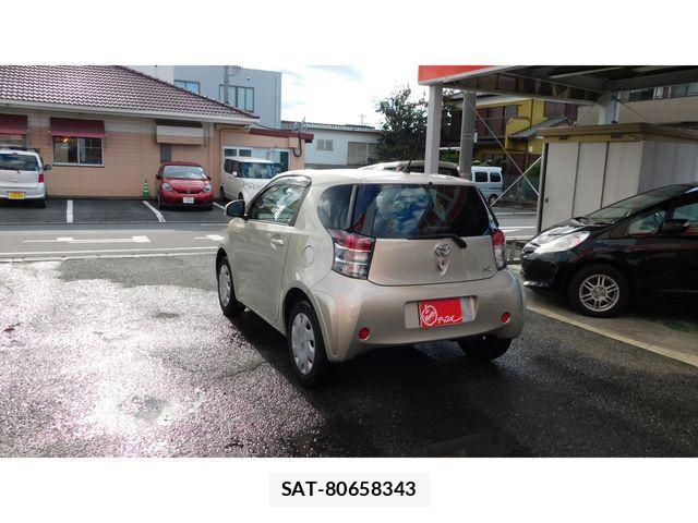 Toyota IQ 2009-01 1361966-2