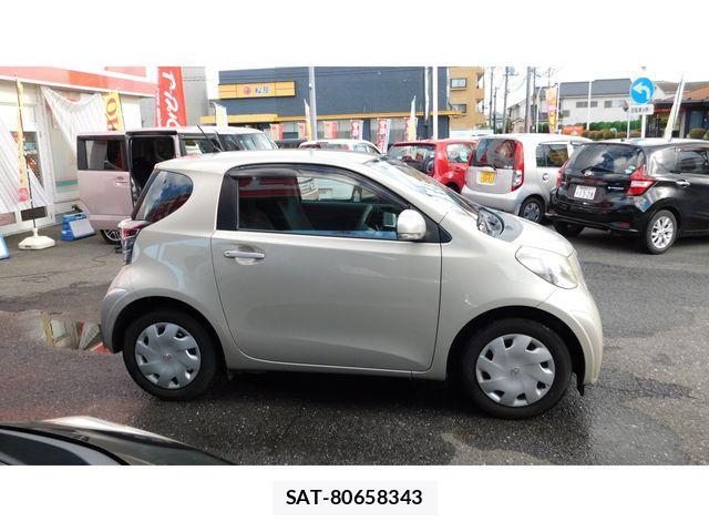 Toyota IQ 2009-01 1361966-5