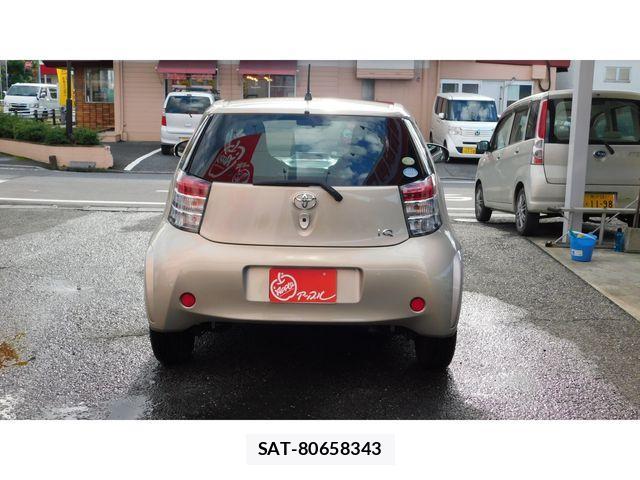 Toyota IQ 2009-01 1361966-7