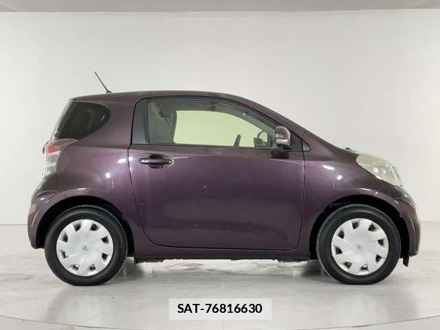 Toyota IQ 2012-09 1391210-6