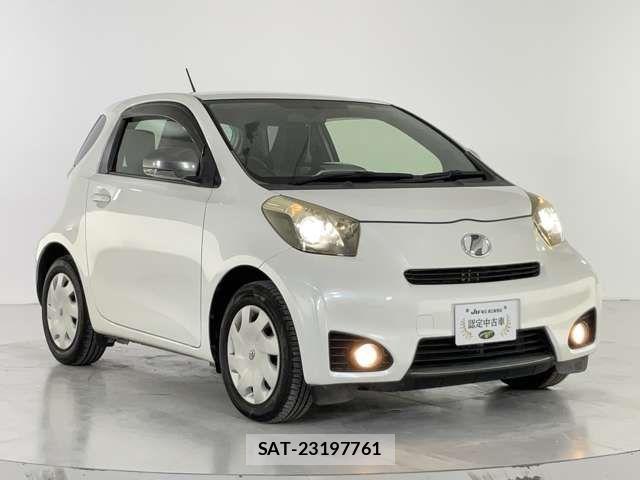 Toyota IQ 2013-01 1472941-7