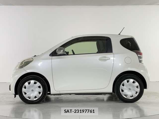 Toyota IQ 2013-01 1472941-2