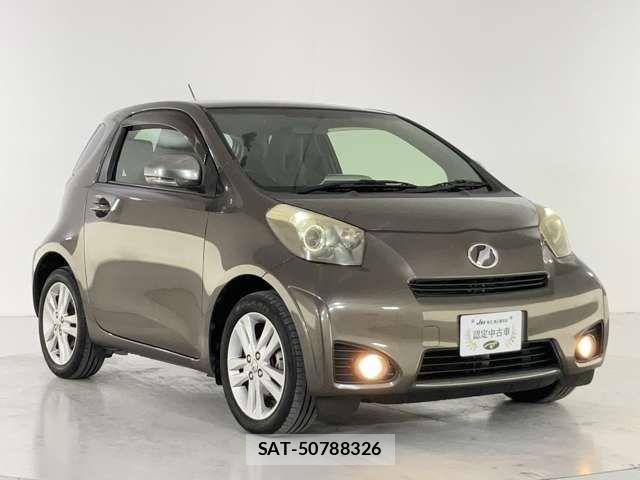 Toyota IQ 2013-10 1625284-7