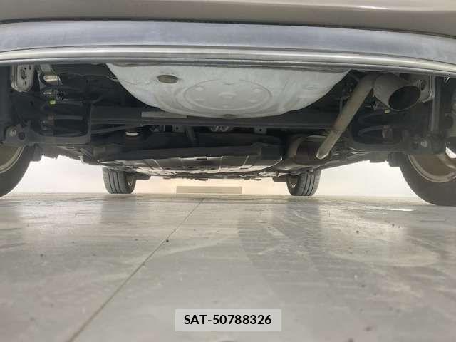 Toyota IQ 2013-10 1625284-9