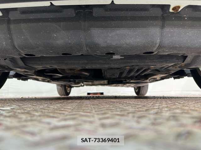 Toyota IQ 2012-01 1870859-9