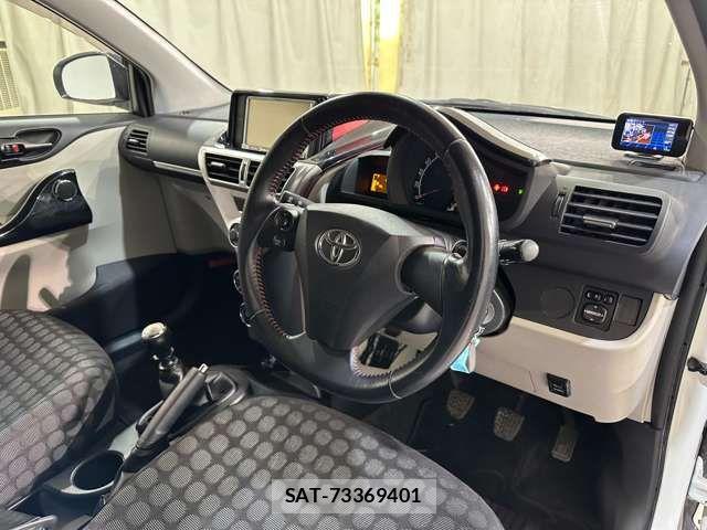 Toyota IQ 2012-01 1870859-10
