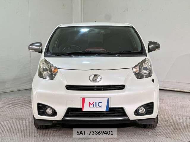 Toyota IQ 2012-01 1870859-1