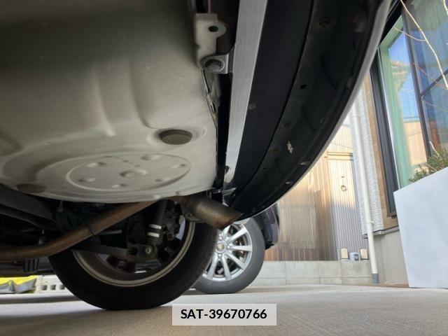 Toyota IQ 2014-09 2667253-17