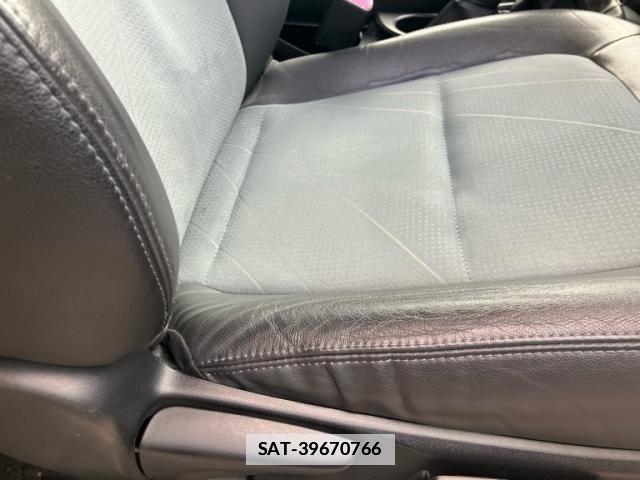 Toyota IQ 2014-09 2667253-21