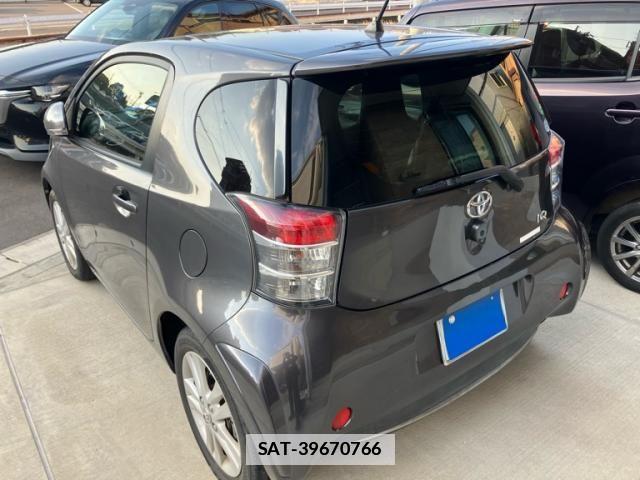 Toyota IQ 2014-09 2667253-3