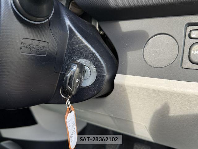 Toyota IQ 2011-01 2667250-20
