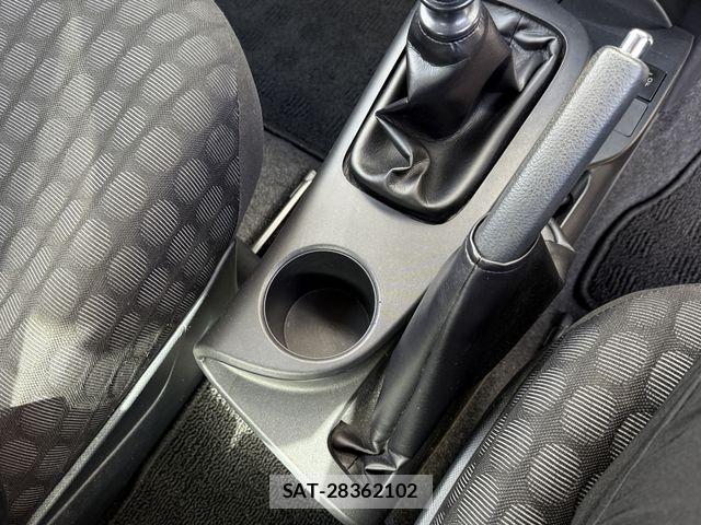 Toyota IQ 2011-01 2667250-22