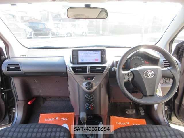 Toyota IQ 2009-08 2962078-9