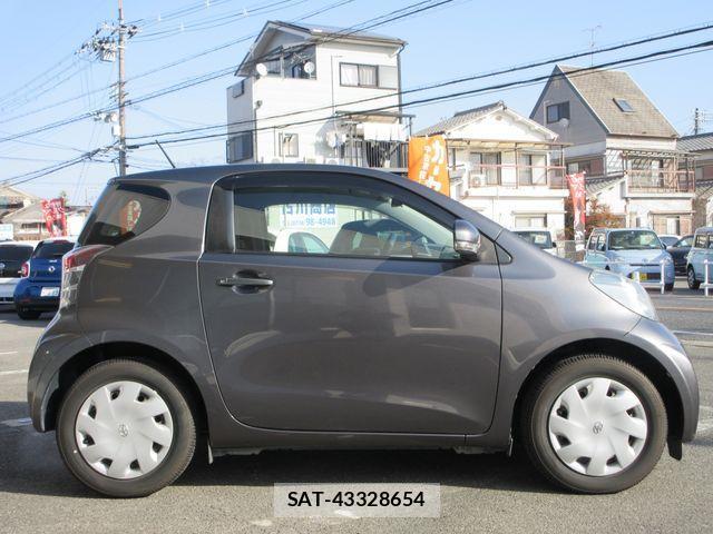 Toyota IQ 2009-08 2962078-24