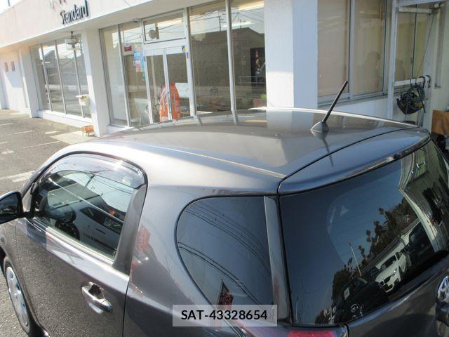 Toyota IQ 2009-08 2962078-25
