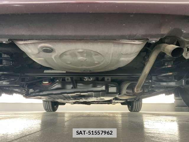 Toyota IQ 2014-01 3770112-9
