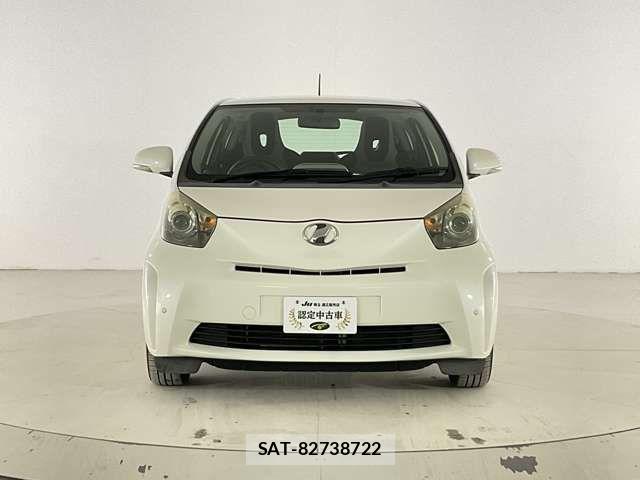 Toyota IQ 2013-01 5869711-1