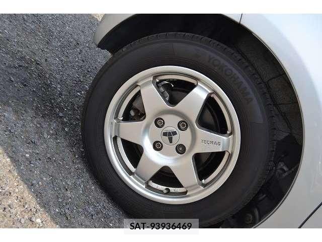 Toyota IQ 2013-01 6001351-9