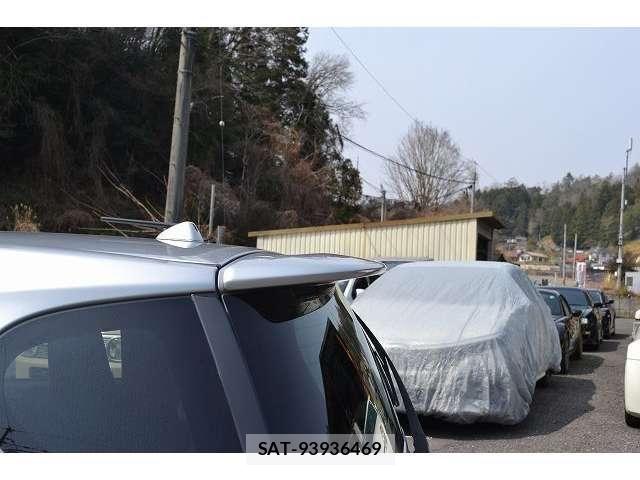 Toyota IQ 2013-01 6001351-12