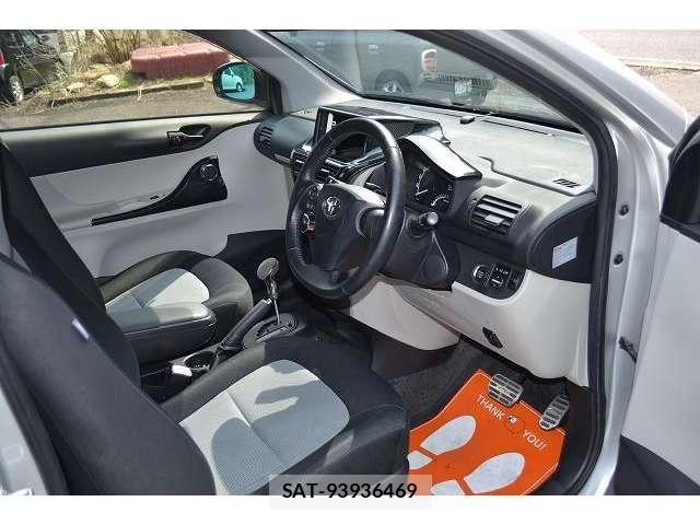 Toyota IQ 2013-01 6001351-13