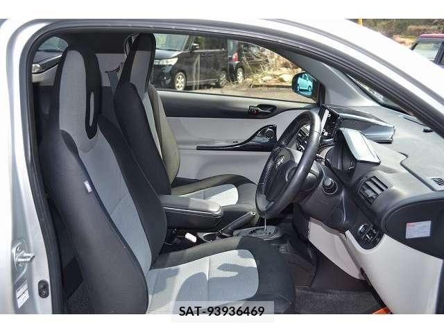 Toyota IQ 2013-01 6001351-14