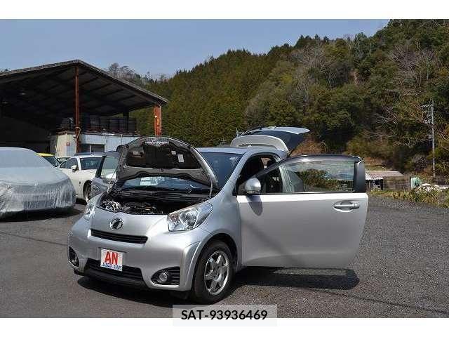 Toyota IQ 2013-01 6001351-23
