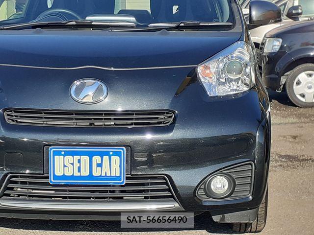 Toyota IQ 2012-11 6271894-5