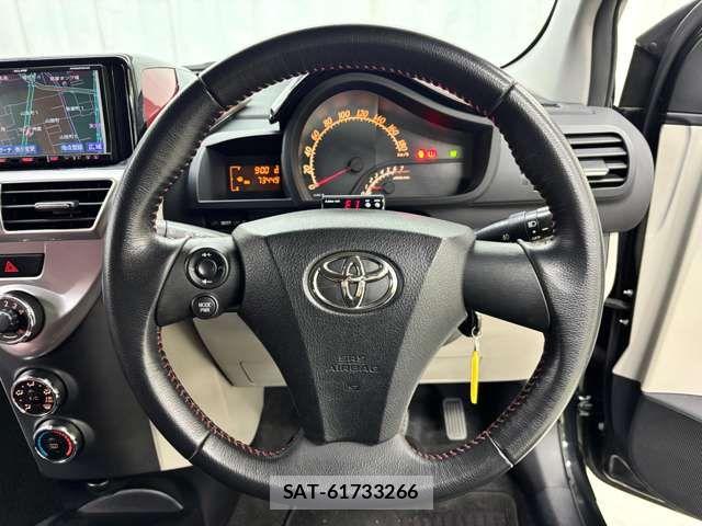 Toyota IQ 2011-01 6612384-19