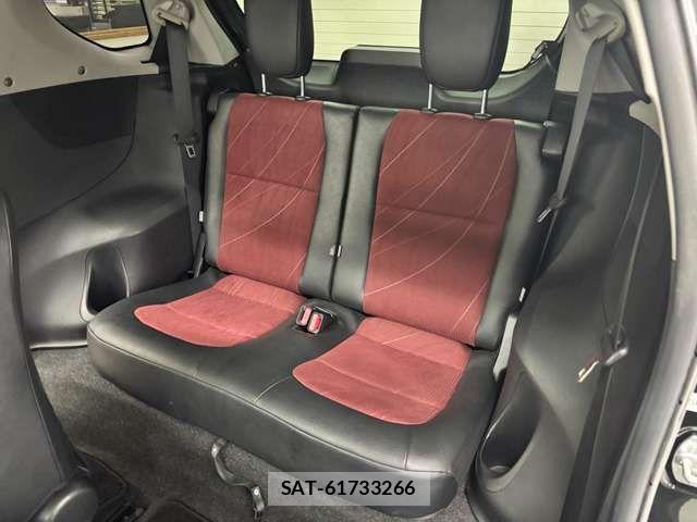 Toyota IQ 2011-01 6612384-6
