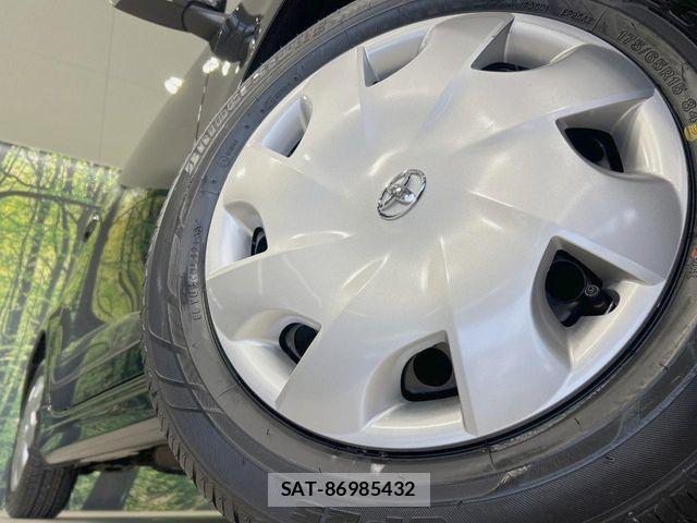 Toyota IQ 2014-02 6716368-11