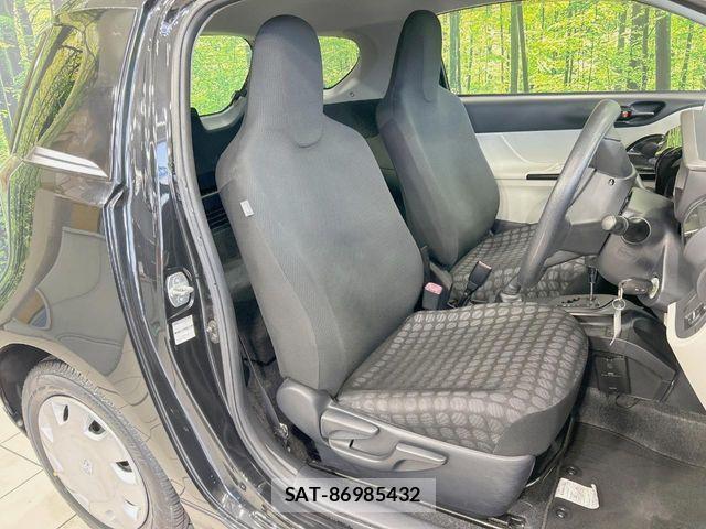 Toyota IQ 2014-02 6716368-7