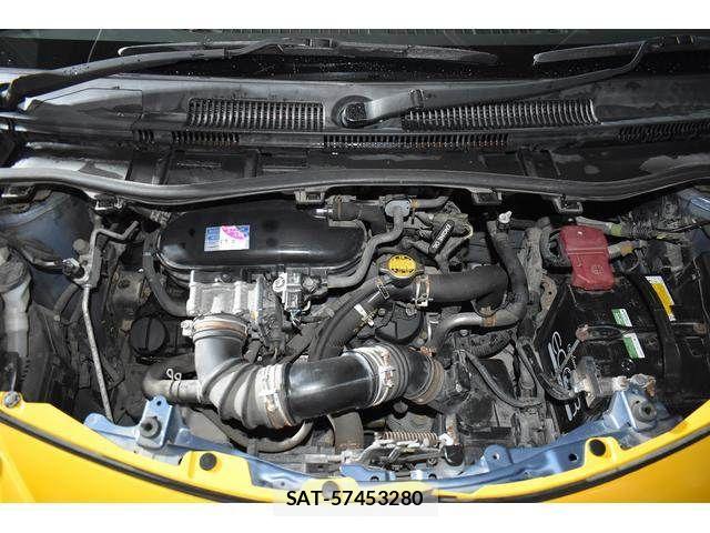 Toyota IQ 2011-02 6994373-10