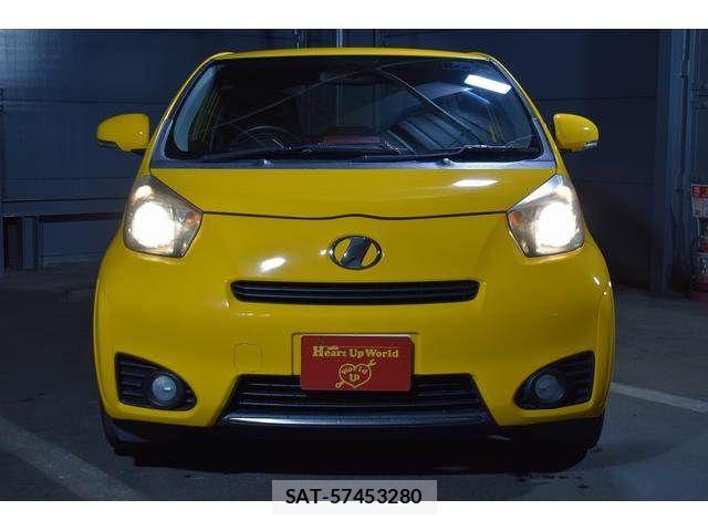 Toyota IQ 2011-02 6994373-1