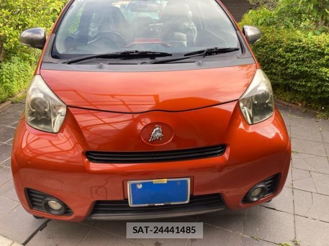 Toyota IQ 2011-12 7219956-1