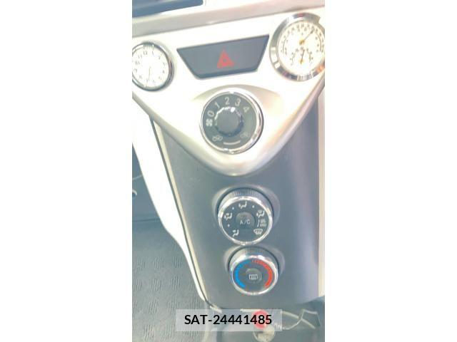 Toyota IQ 2011-12 7219956-20