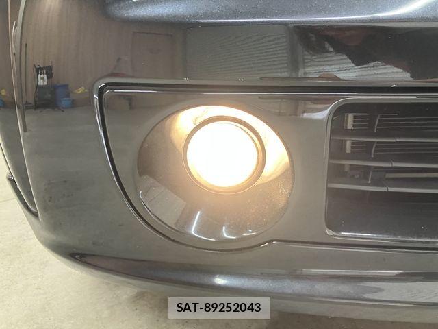 Toyota IQ 2009-06 7327609-23