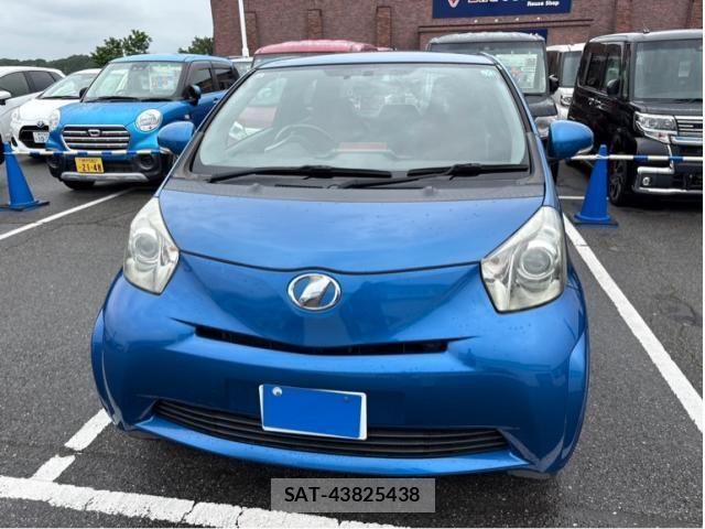 Toyota IQ 2009-09 7358177-0