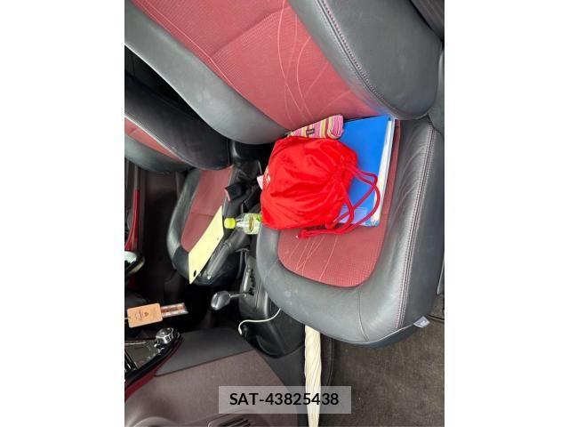 Toyota IQ 2009-09 7358177-8