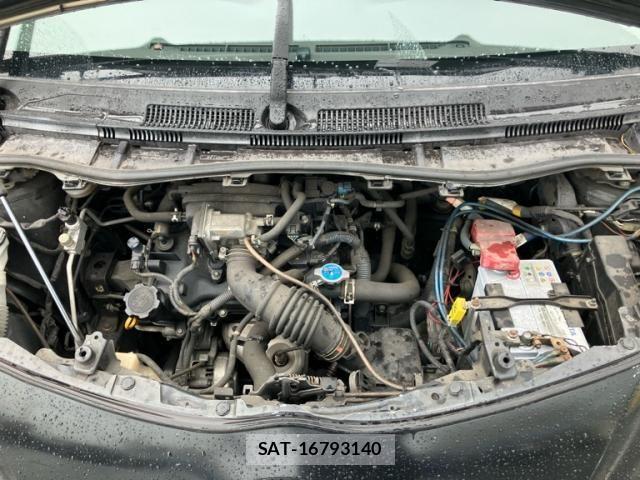 Toyota IQ 2010-01 7358176-11