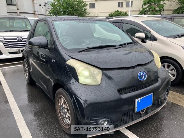 Toyota IQ 2010-01 7358176-1